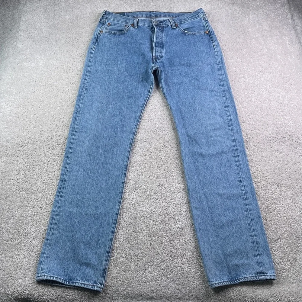 Levis 501 Jeans Mens 35x34 Blue Original Fit Button Fly Straight Cotton Denim